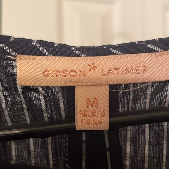 Gibson Latimer, navy blue and white stripe blouse size M. - Picture 4 of 5